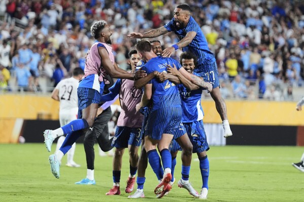 Al Hilal e eliminon Manchester Cityn