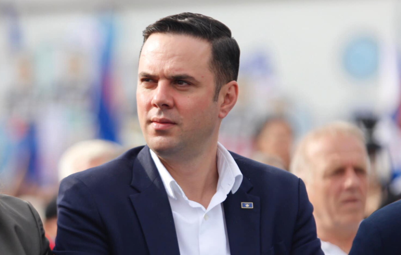 Abdixhiku: Do të shkoj në takim me Osmanin sapo të ftohem, presidentja duhet të ketë qëndrim për situatën