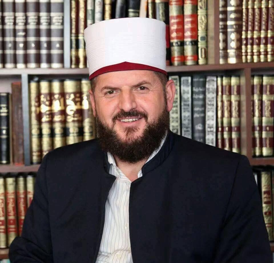 Hoxhë Krasniqi i reagon Bashën: Kape një shtagë e ruj loptë
