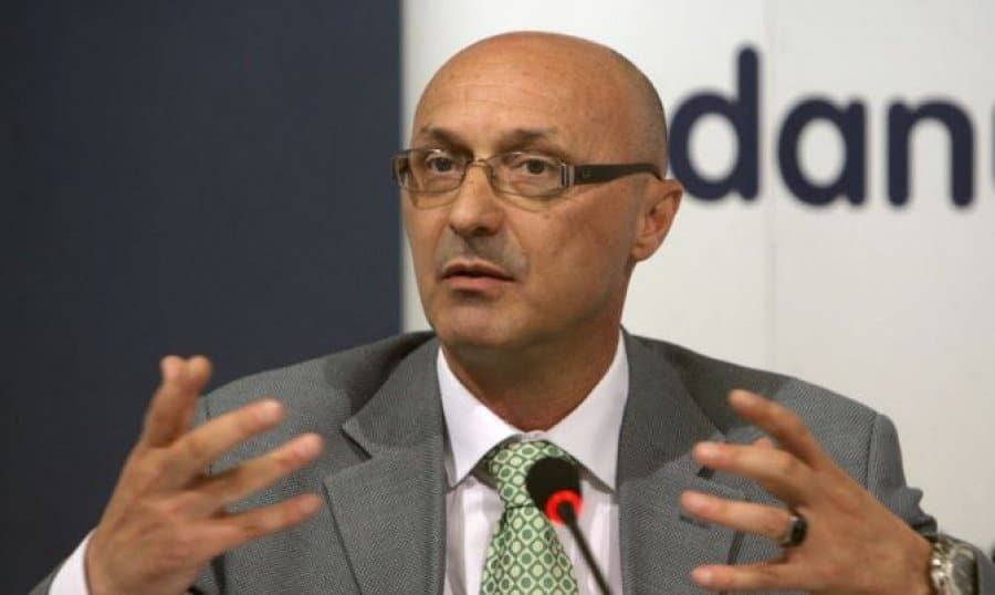 Arrestohet Fatmir Sheholli nën dyshimin për spiunazh – Sveçla: Koha e spiunëve të Serbisë në Kosovë ka përfunduar