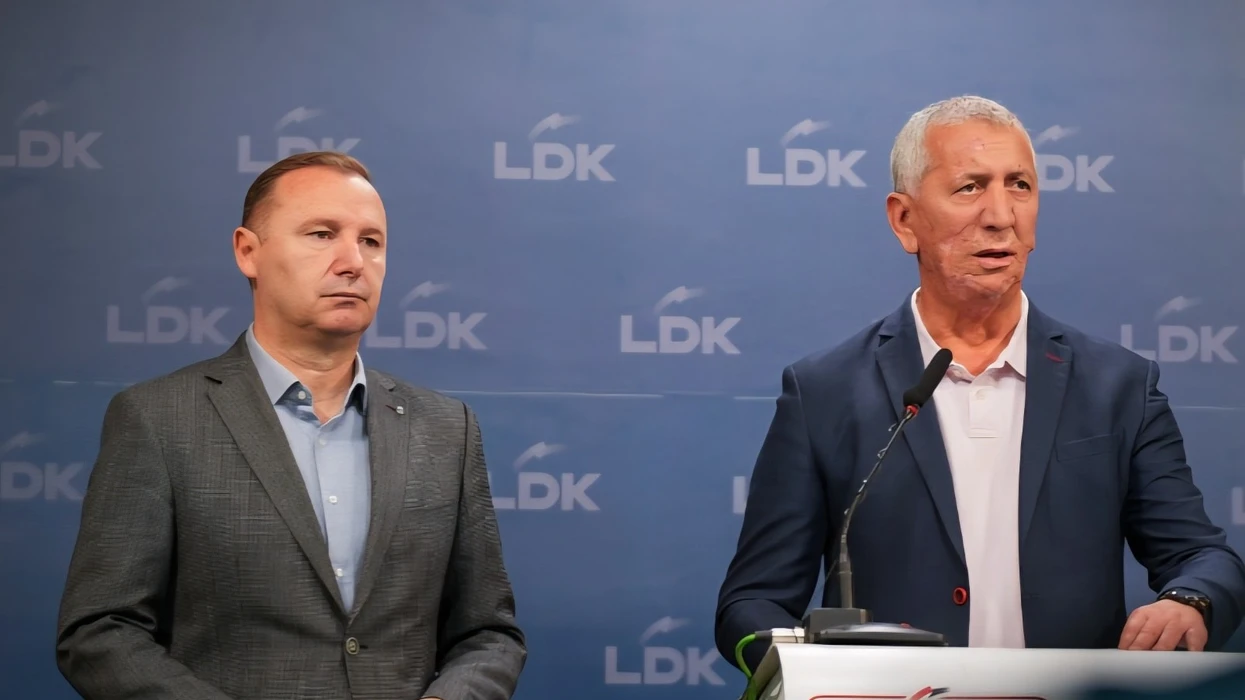 Incidenti fizik me qytetarin, Anton Quni i del në mbrojtje Armend Zemajt