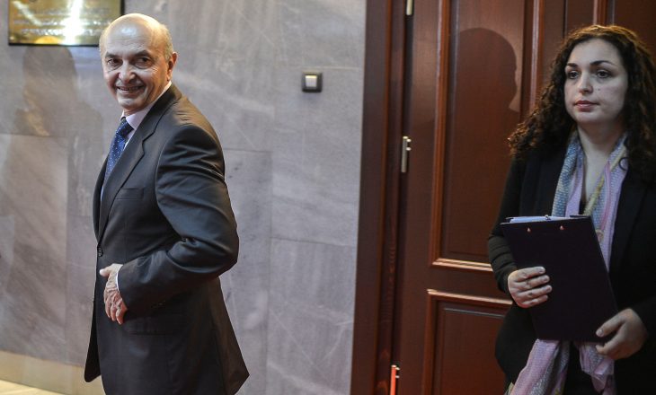 Shefja e stafit të Presidentes për Isa Mustafën: Koha e tij në politikë, fatmirësisht ka perënduar