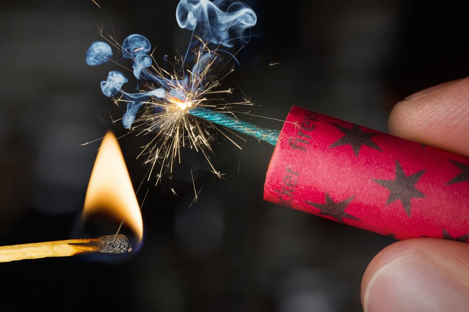 6 të lënduar nga mjetet piroteknike, njëri prej tyre rëndë