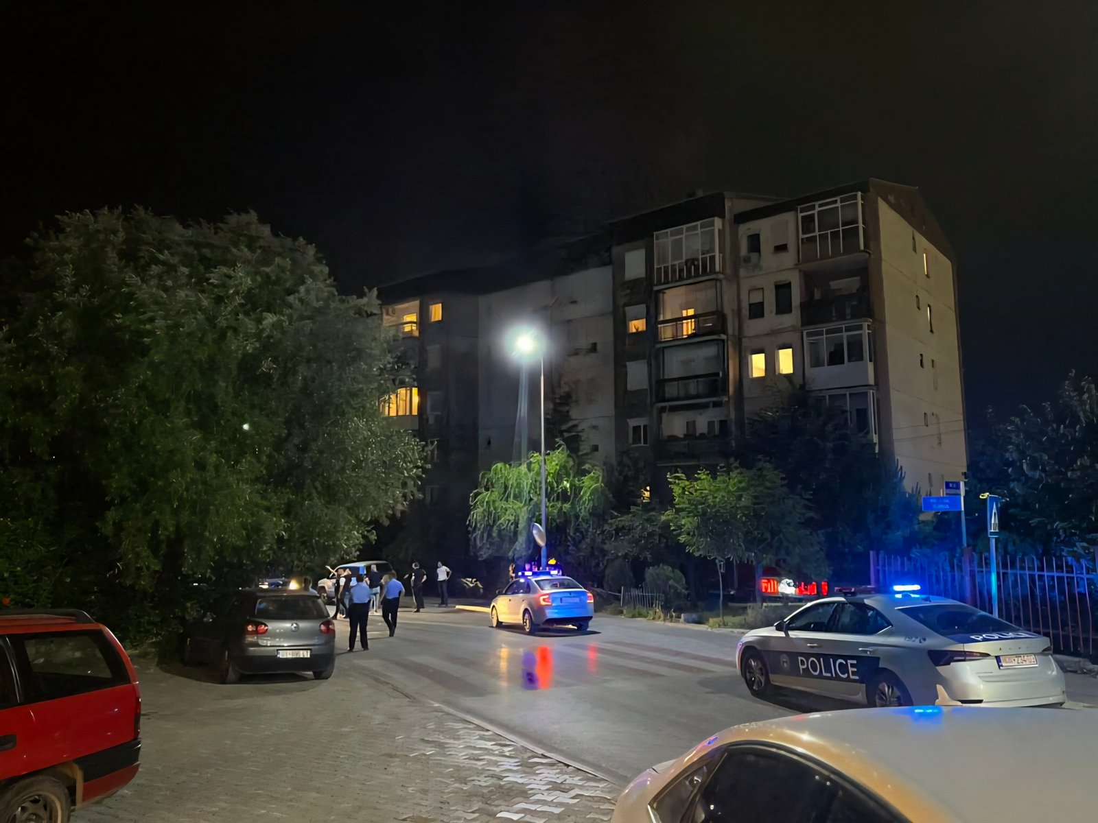 E rëndë për familjen Hyseni, 18 vjeçari gjendet i varur