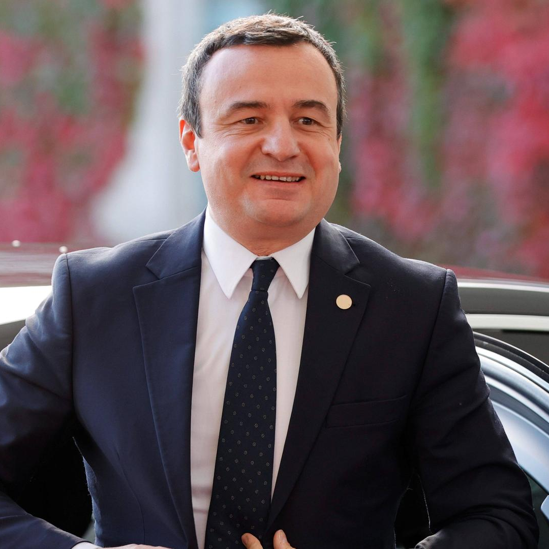 Kurti jep lajmin e mirë për personat që blejnë vetura nga Evropa