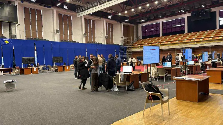 Rifillon numërimi i votave në 11 komuna, jep detaje KQZ