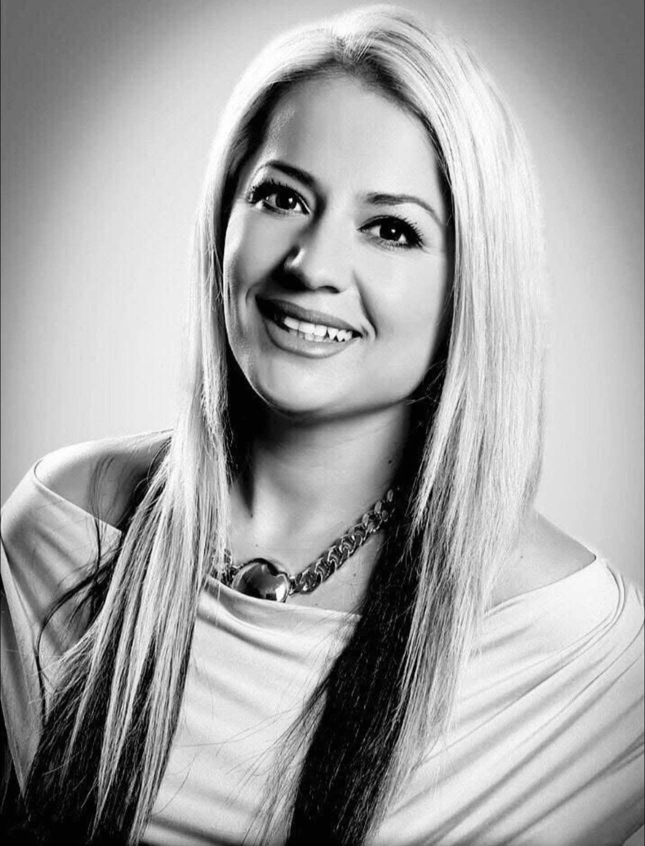 E dhimbshme: Ndërron jetë profesoresha, Afërdita Ismajli