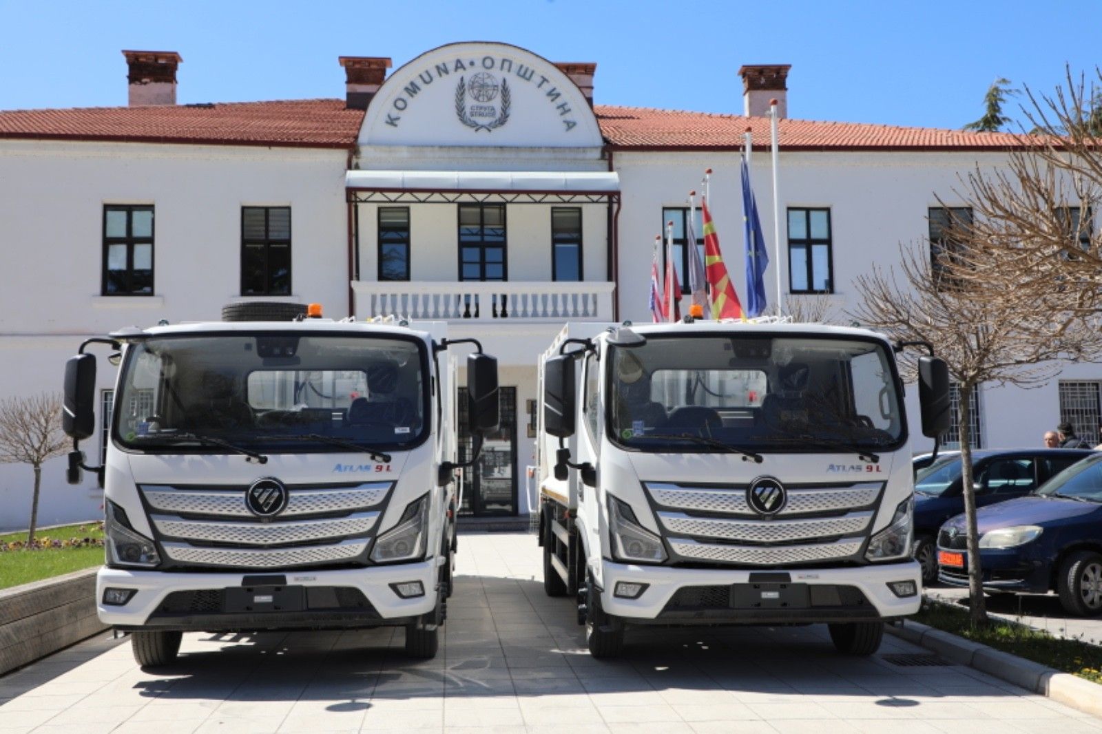 Hoxha: Pajisje të reja për mbeturinat në Strugë dhe investime të shtuara në infrastrukturë